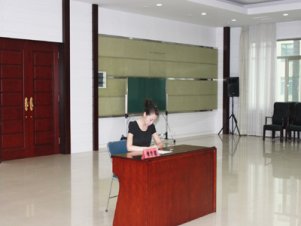 ����Ա������